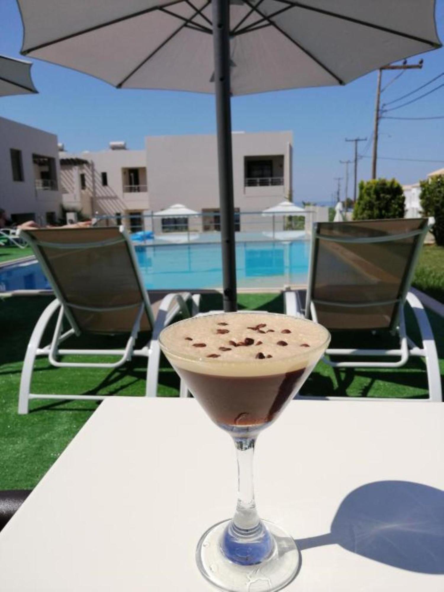 Carisa Suites And Apartments Máleme Kültér fotó