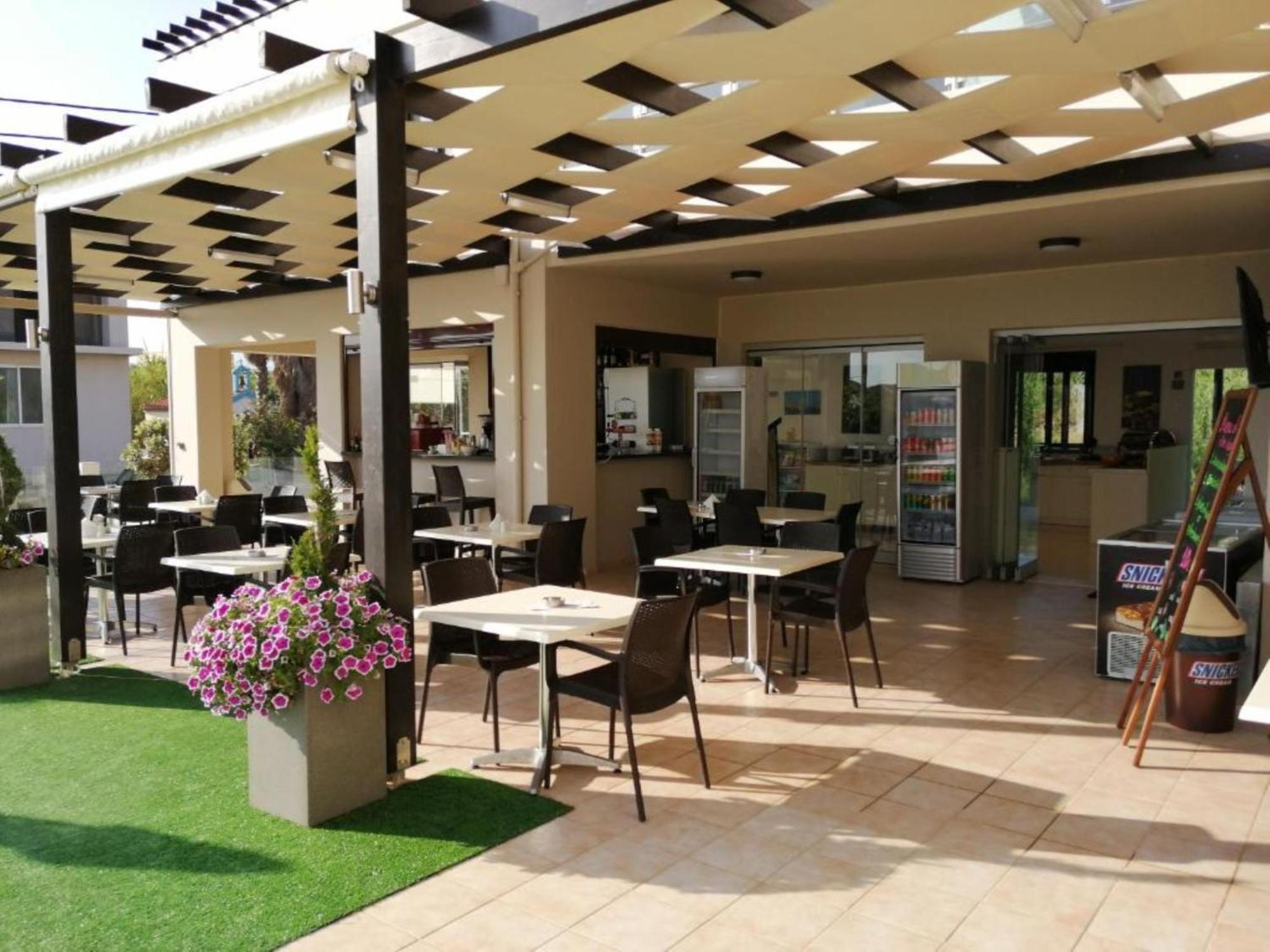 Carisa Suites And Apartments Máleme Kültér fotó