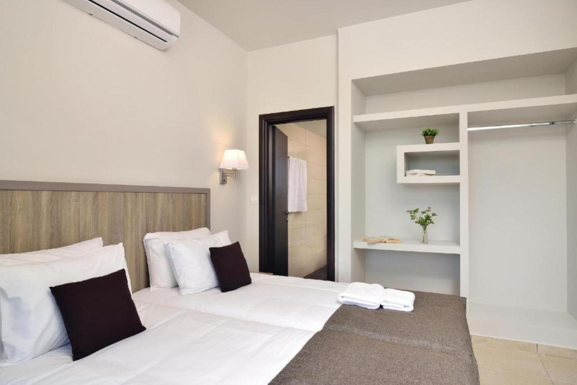 Carisa Suites And Apartments Máleme Kültér fotó